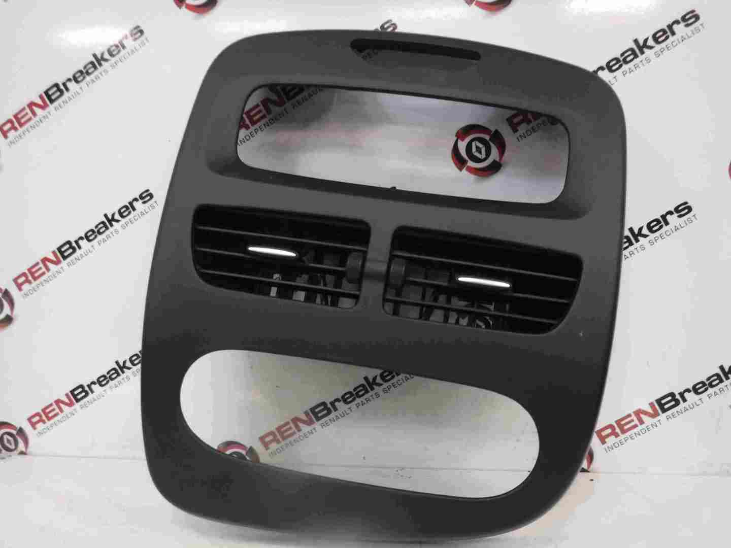 Renault Clio MK4 2013-2019 Centre Trim Heater Vents 682607777r