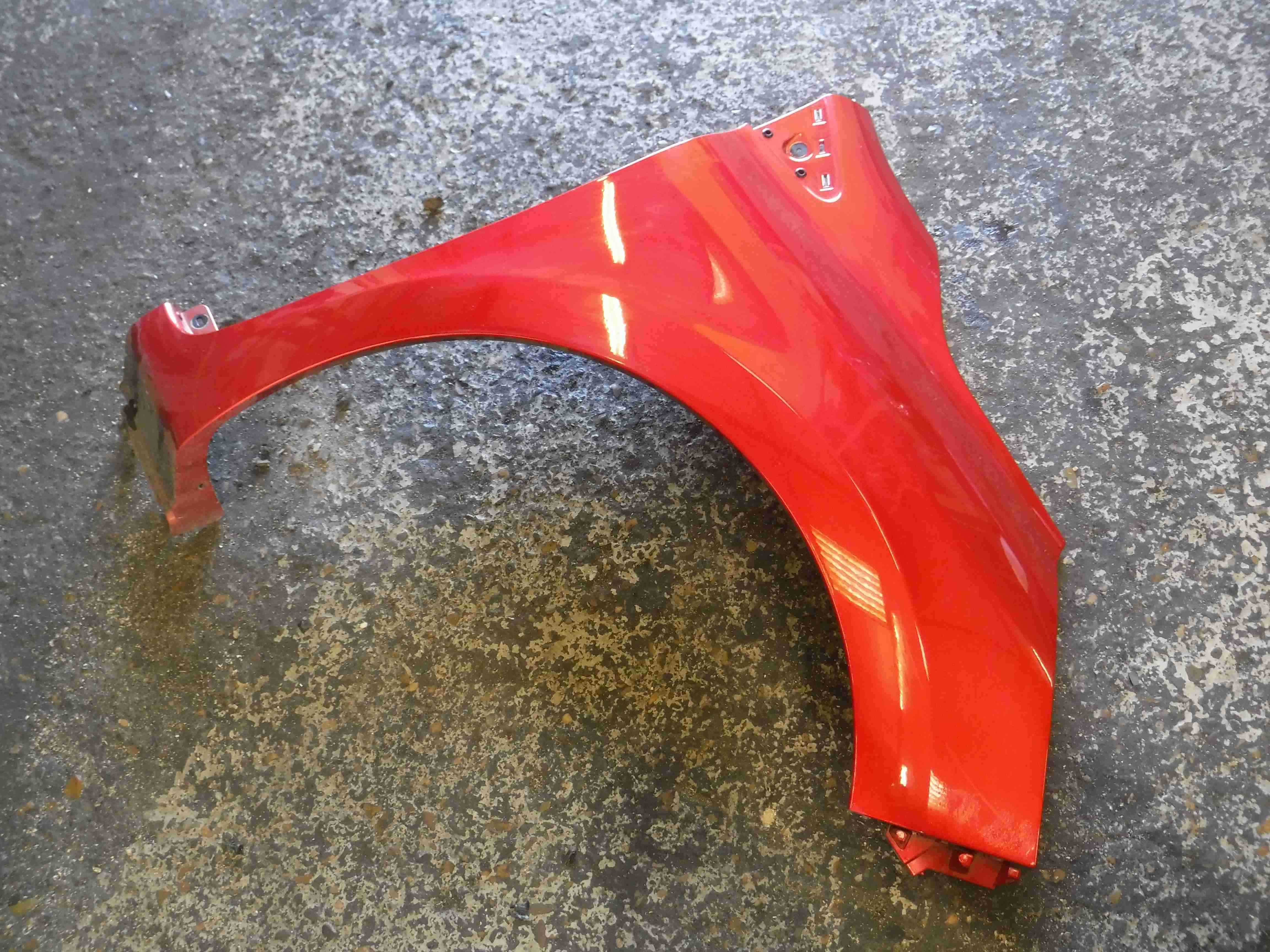 Renault Clio MK4 2013-2019 Drivers OS Wing Red TENNP