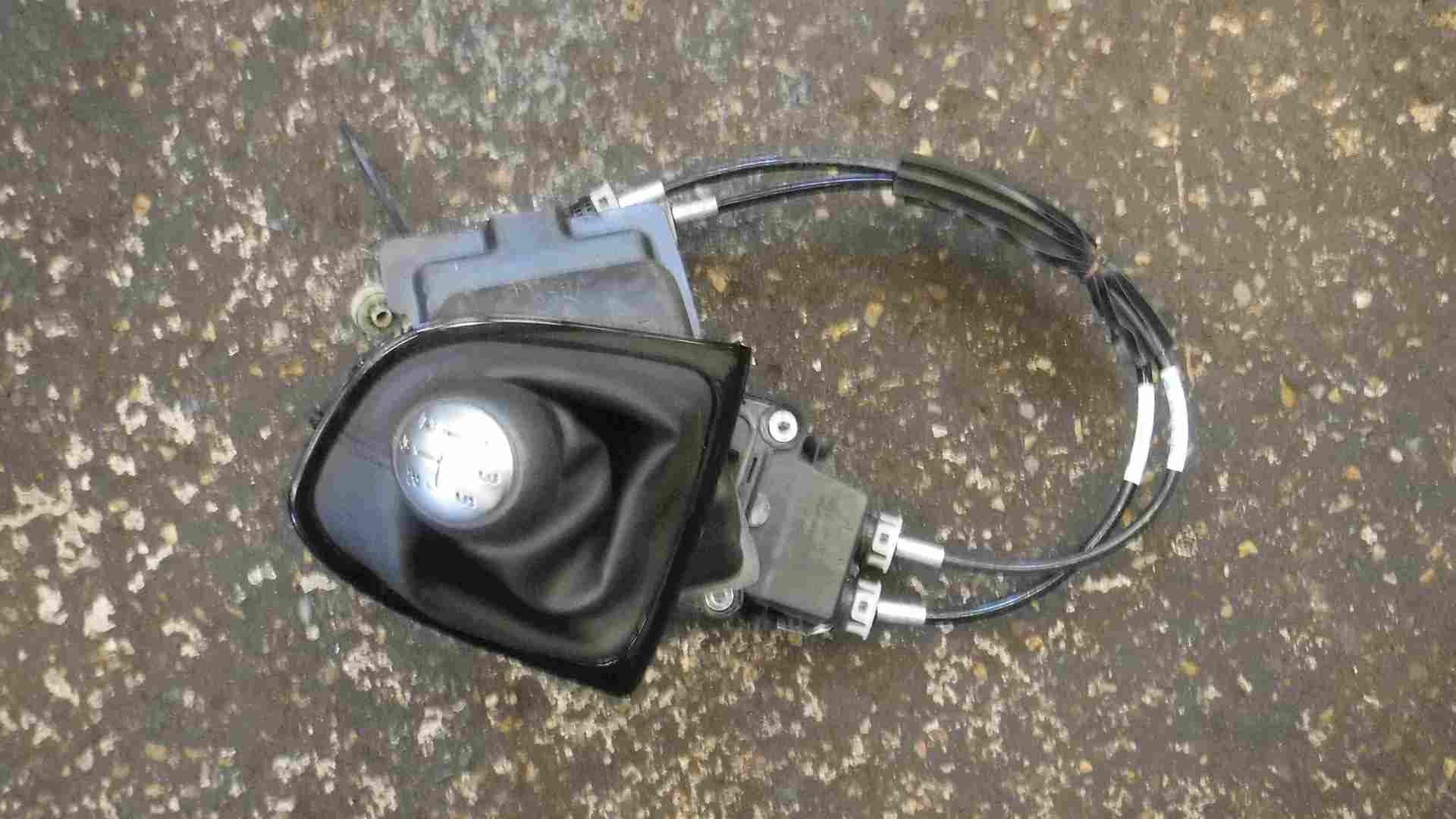 Renault Clio MK4 2013-2019 Gearstick Mechanism   Cables 349017122R