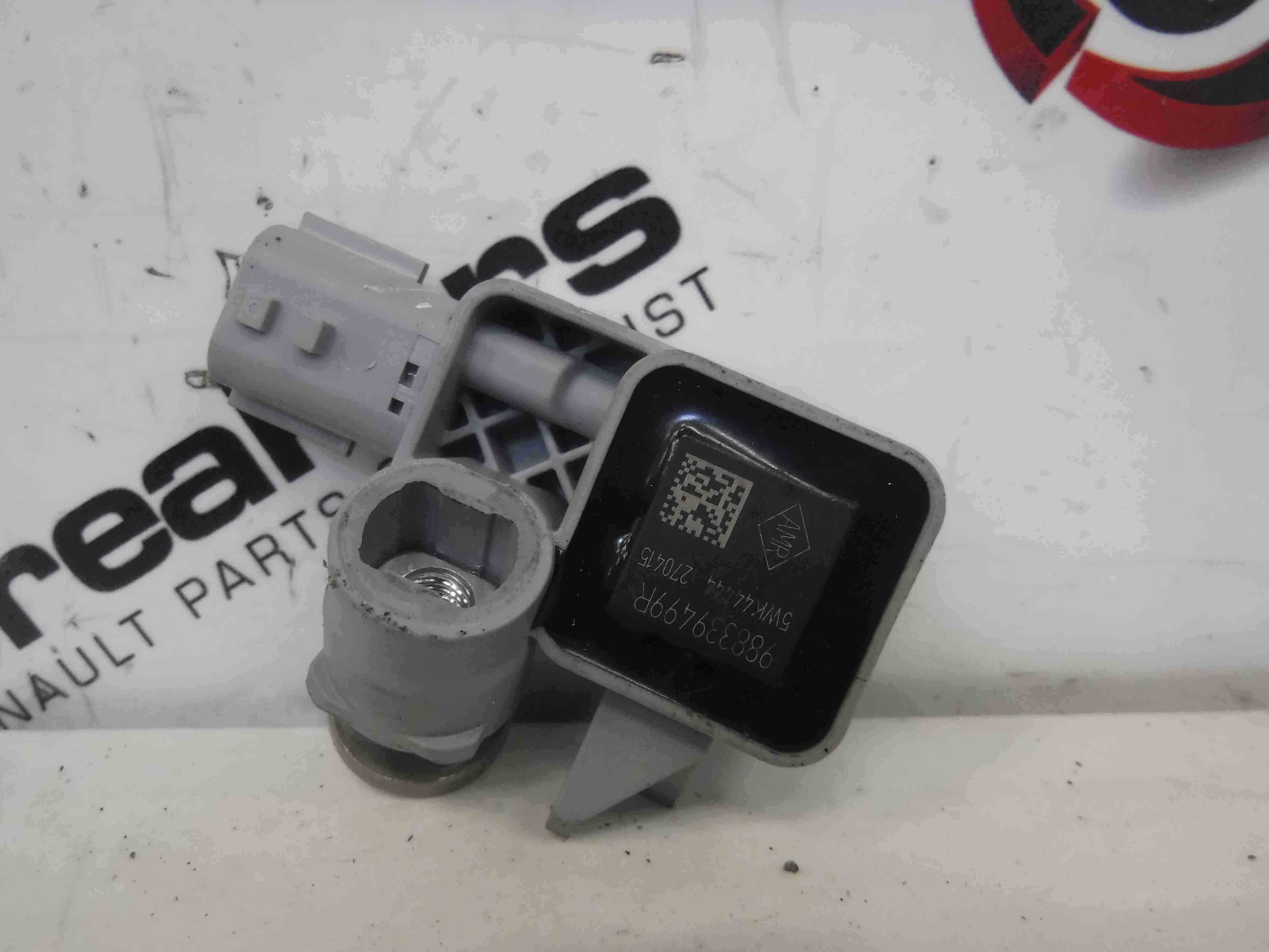 Renault Clio MK4 2013-2019 Passenger NS Airbag Impact Sensor 988339499R