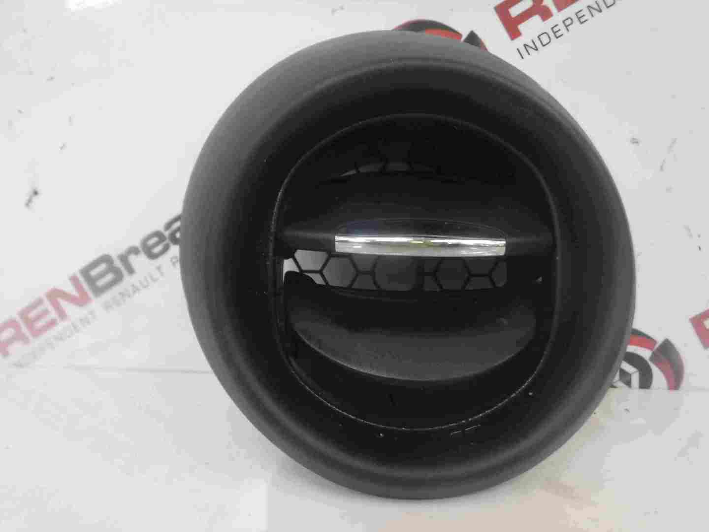 Renault Clio MK4 2013-2019 Passenger NSF Front Heater Vent Plain Black