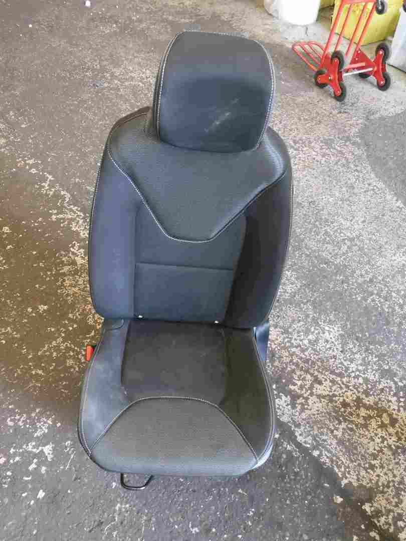 Renault Clio MK4 2013-2019 Passenger NSF Front Seat Chair