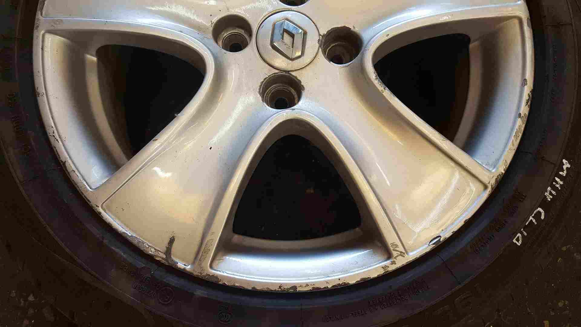 Thumb 4 Renault Clio MK4 2013-2019 Passion Alloy Wheel + Tyre 195 55 16 7Mm 2/5