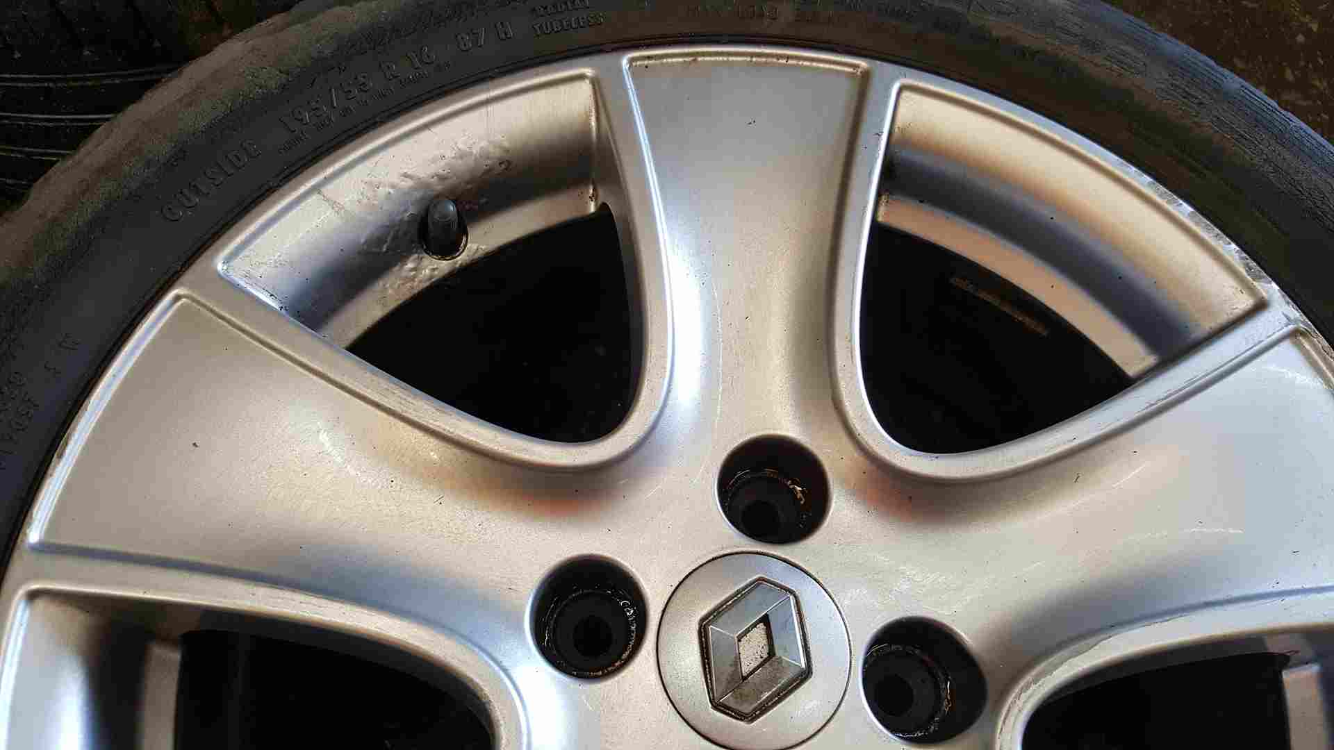 Thumb 4 Renault Clio MK4 2013-2019 Passion Alloy Wheel 16Inch 3/5