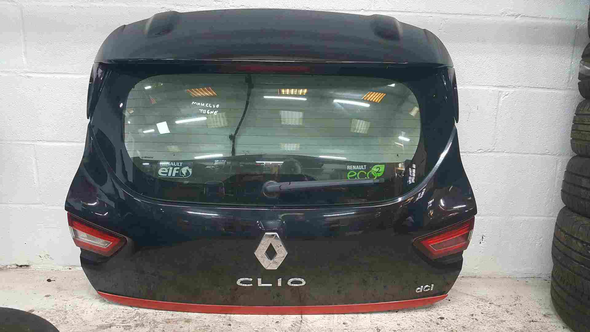 Thumb 3 Renault Clio MK4 2013-2019 Rear Tailgate Boot Black Tegne RED Strip