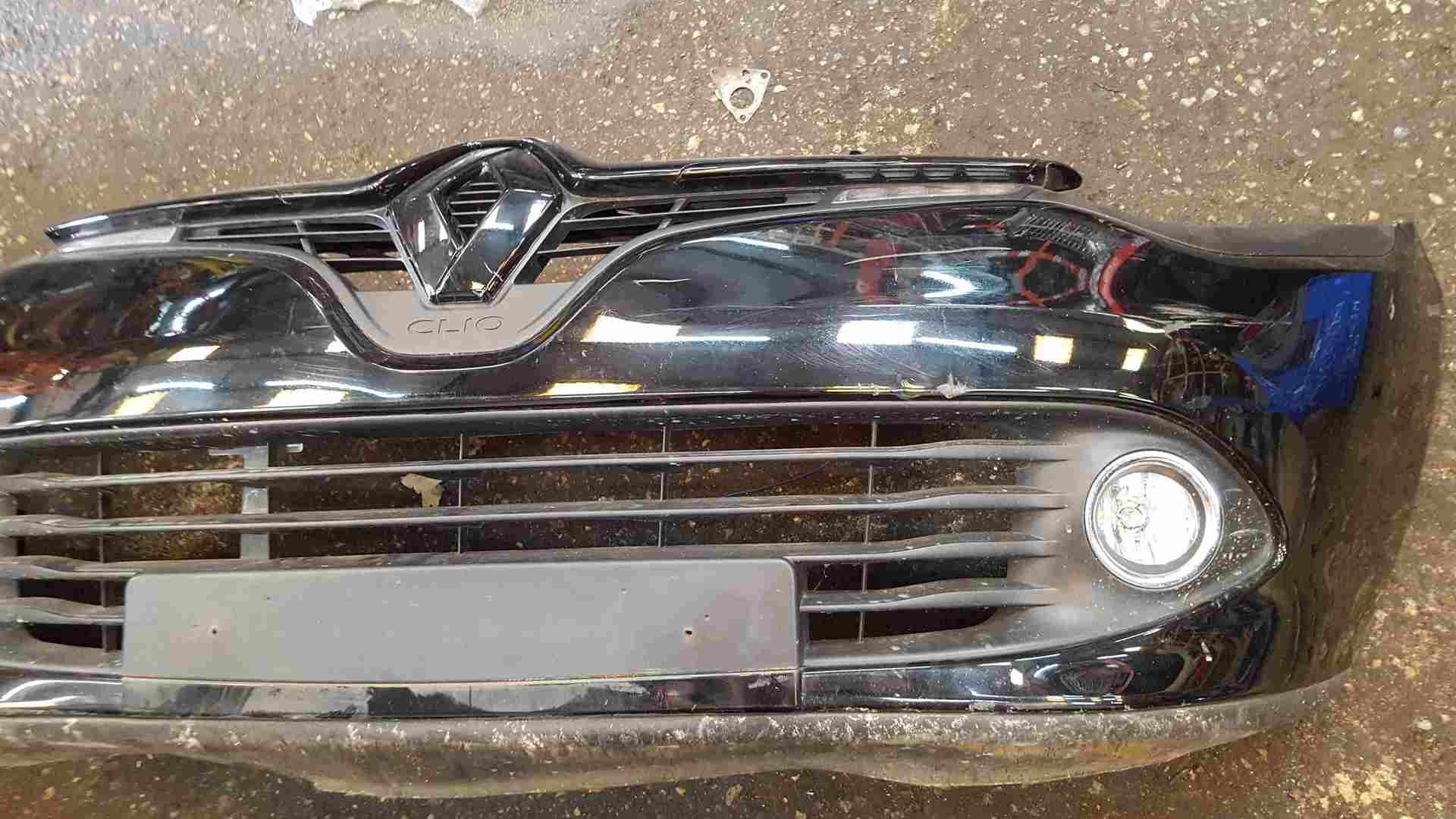 Thumb 4 Renault Clio MK4 2013-2019 Front Bumper Black TEGNE