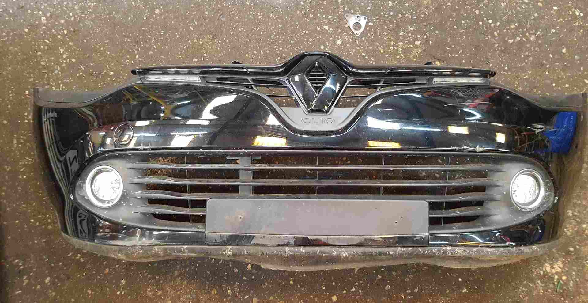 Renault Clio MK4 2013-2019 Front Bumper Black TEGNE