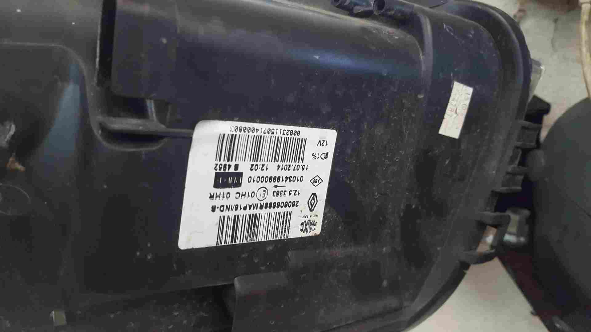 Thumb 2 Renault Clio MK4 2013-2019 Passenger NSF Front Headlight Broken TAB 260606688R