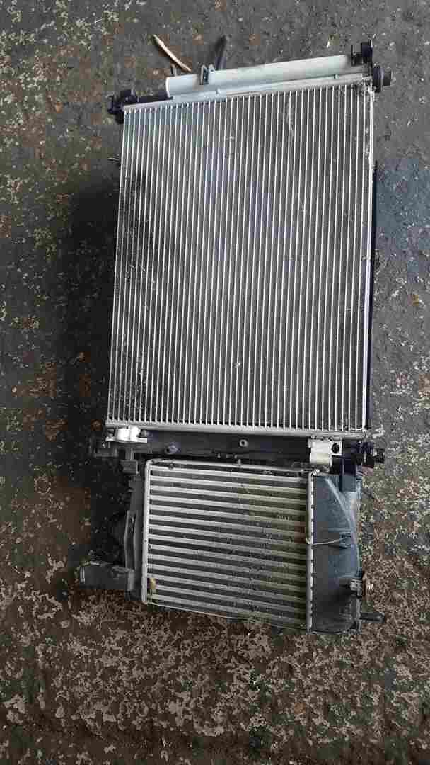 Thumb 8 Renault Clio MK4 2013-2018 0.9 TCE Radiator RAD Pack AIR Con FAN Complete