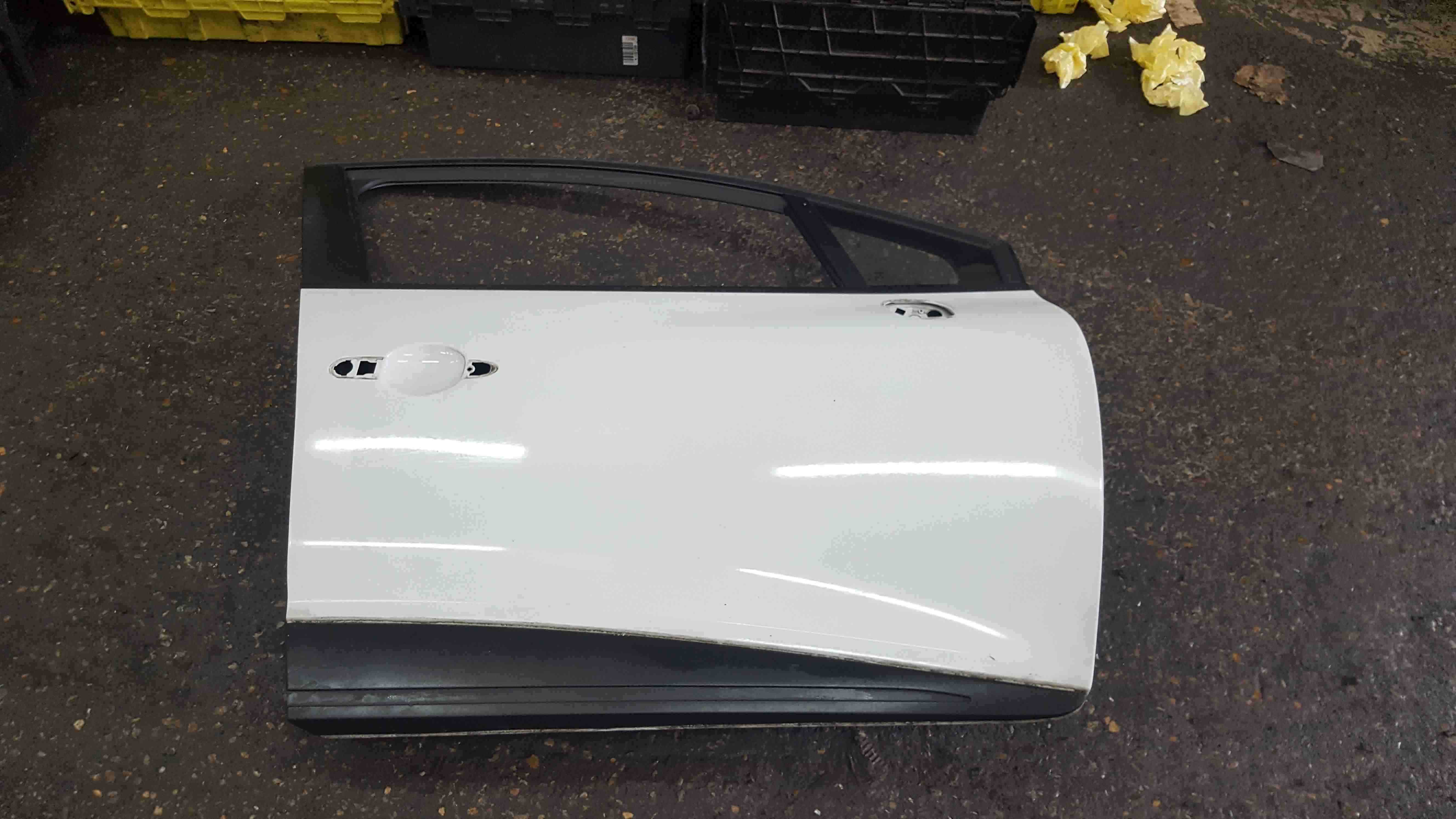 Renault Clio MK4 2013-2018 Drivers OSF Front Door White 369