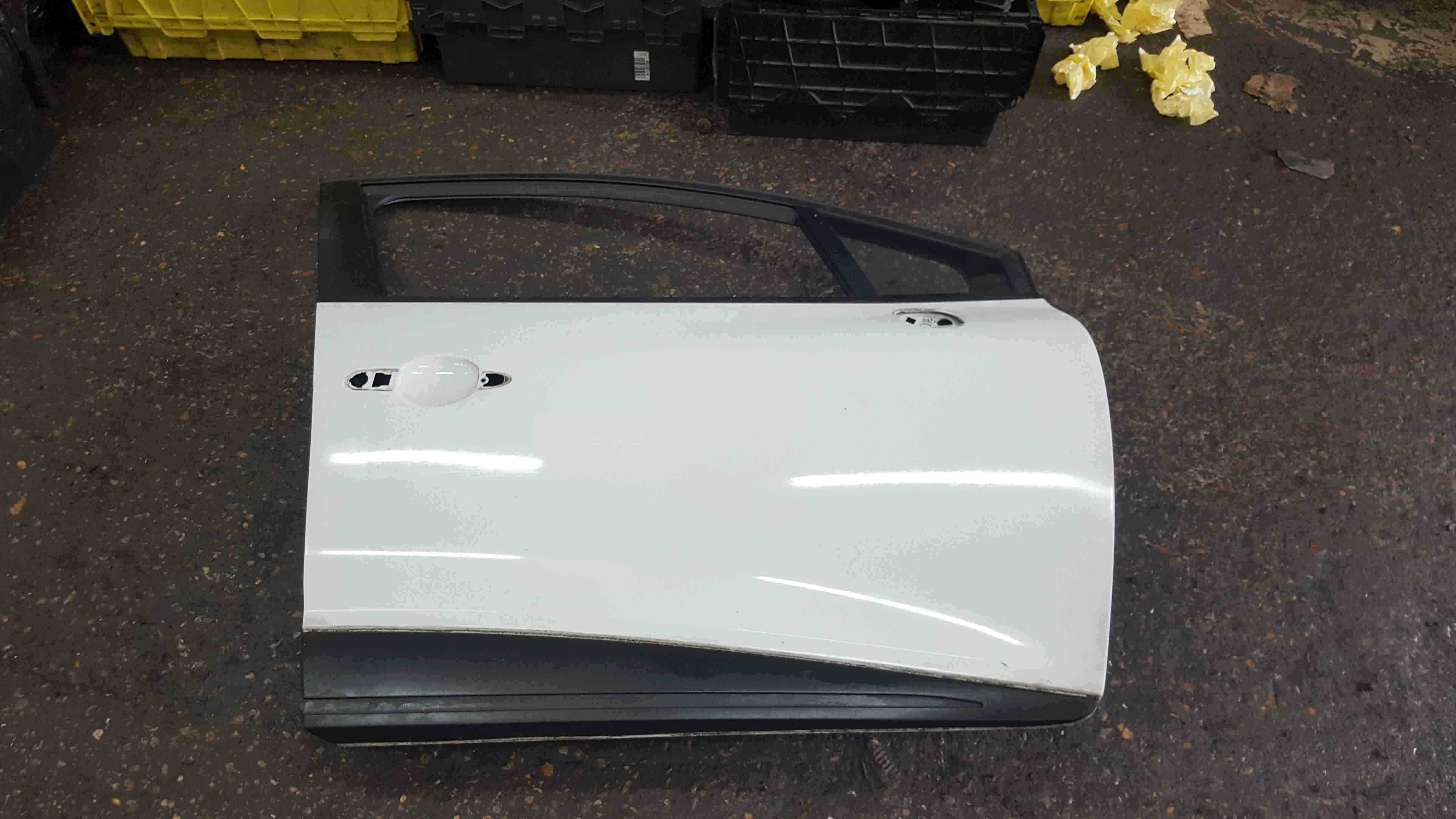 Renault Clio MK4 2013-2018 Drivers OSF Front Door White 369