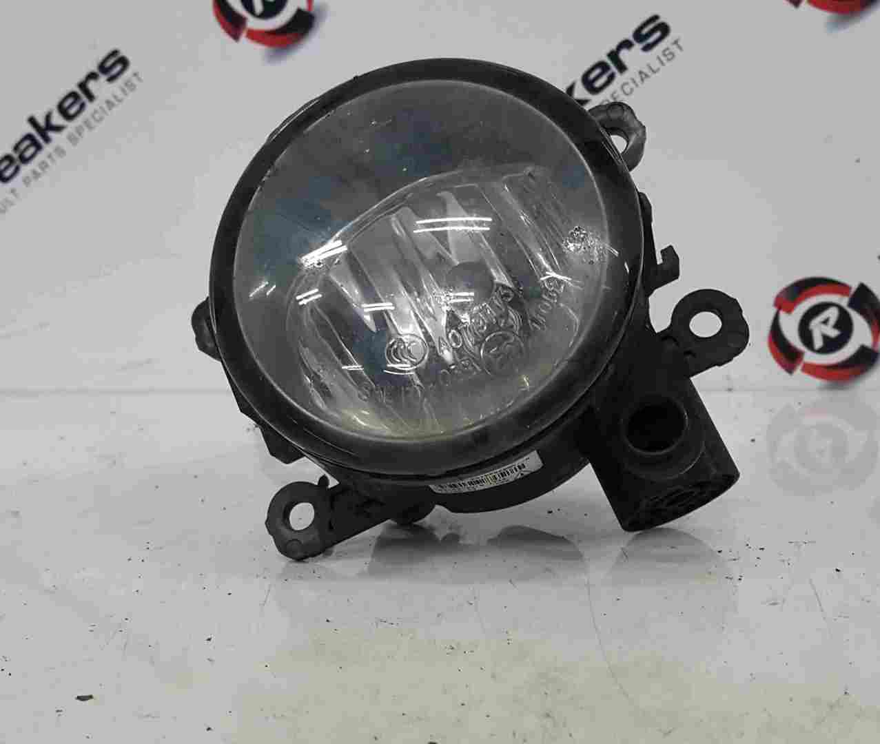 Thumb 2 Renault Clio MK4 2013-2018 Drivers OSF Front Fog Light 261508209R