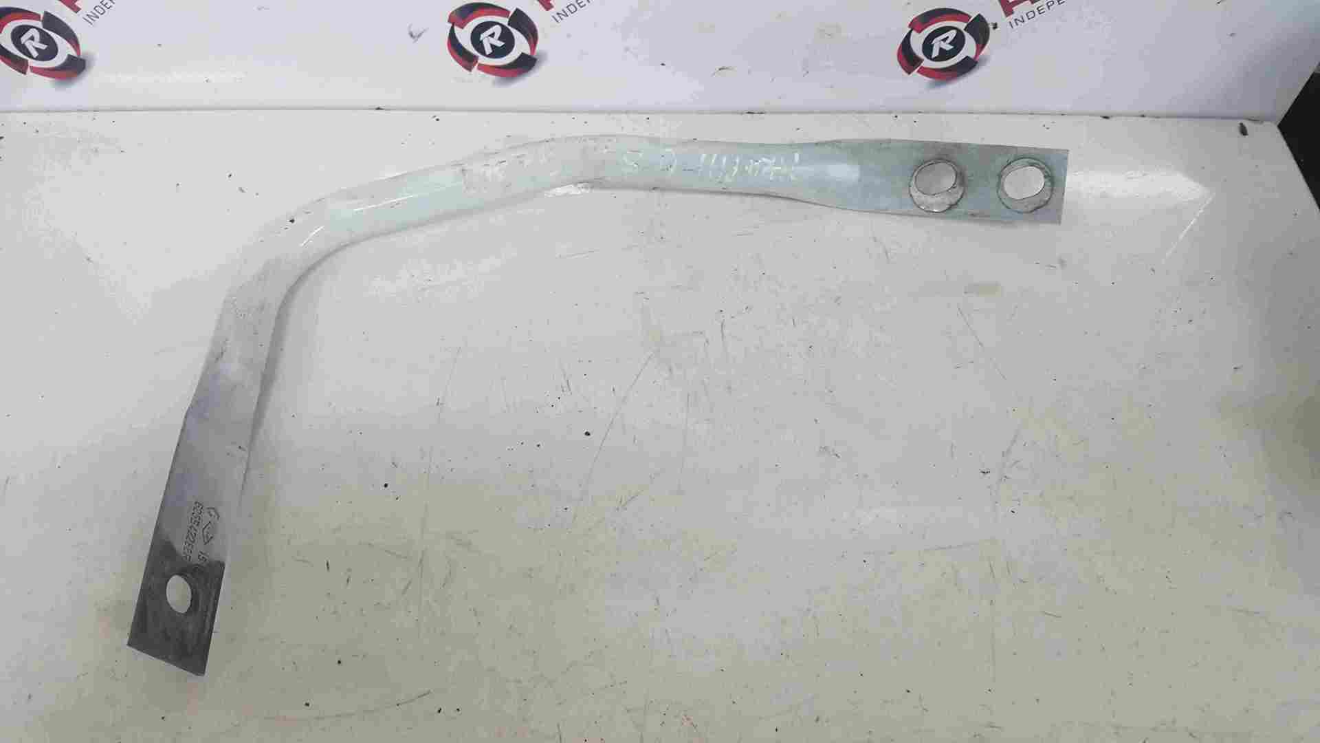 Thumb 3 Renault Clio MK4 2013-2018 Drivers OSF Front Wing Bracket White OV369 625b42288R