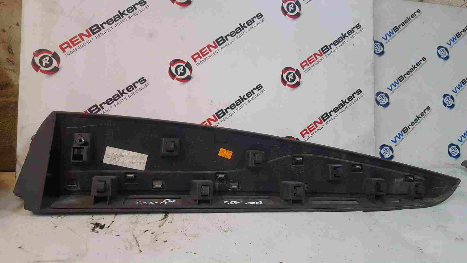 Thumb 2 Renault Clio MK4 2013-2018 Drivers OSR Rear Door Moulding Gloss Black Chrome