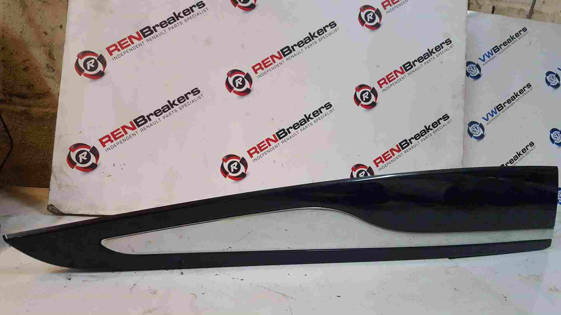 Renault Clio MK4 2013-2018 Drivers OSR Rear Door Moulding Gloss Black Chrome