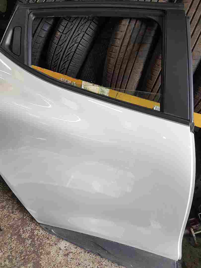 Thumb 3 Renault Clio MK4 2013-2018 Drivers OSR Rear Door Silver Ted69