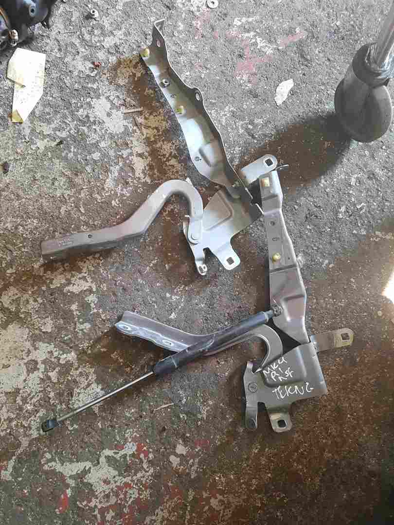 Thumb 6 Renault Clio MK4 2013-2018 Front Bonnet Hinges Grey Tekng