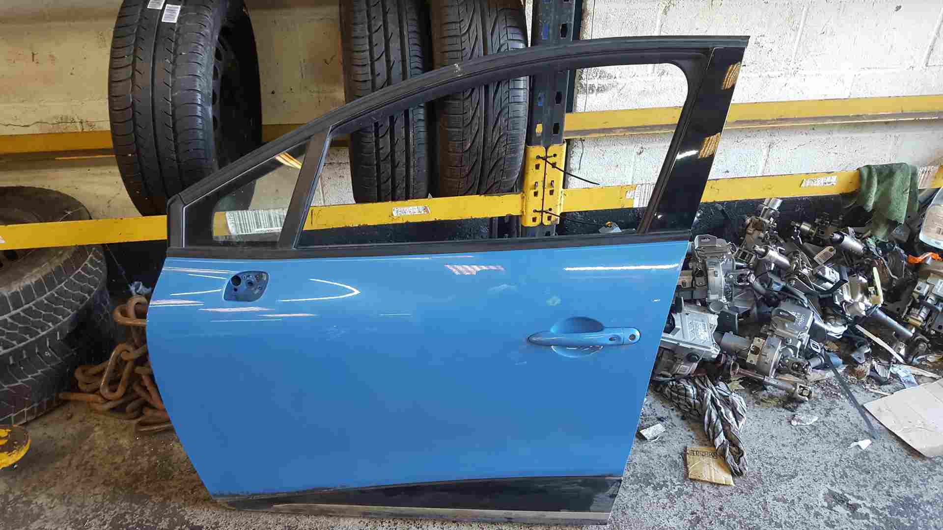 Thumb 3 Renault Clio MK4 2013-2018 Passenger  NSF Front Door Blue Ovrpj 5door  OVRPJ
