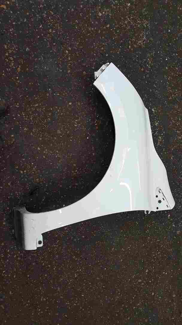 Thumb 2 Renault Clio MK4 2013-2018 Passenger NS Wing White OV369
