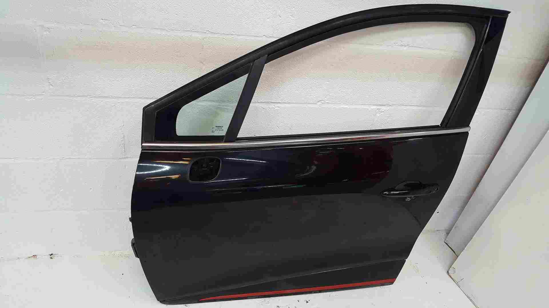 Thumb 5 Renault Clio MK4 2013-2018 Passenger NSF Front Door Black Tegne Red Trim