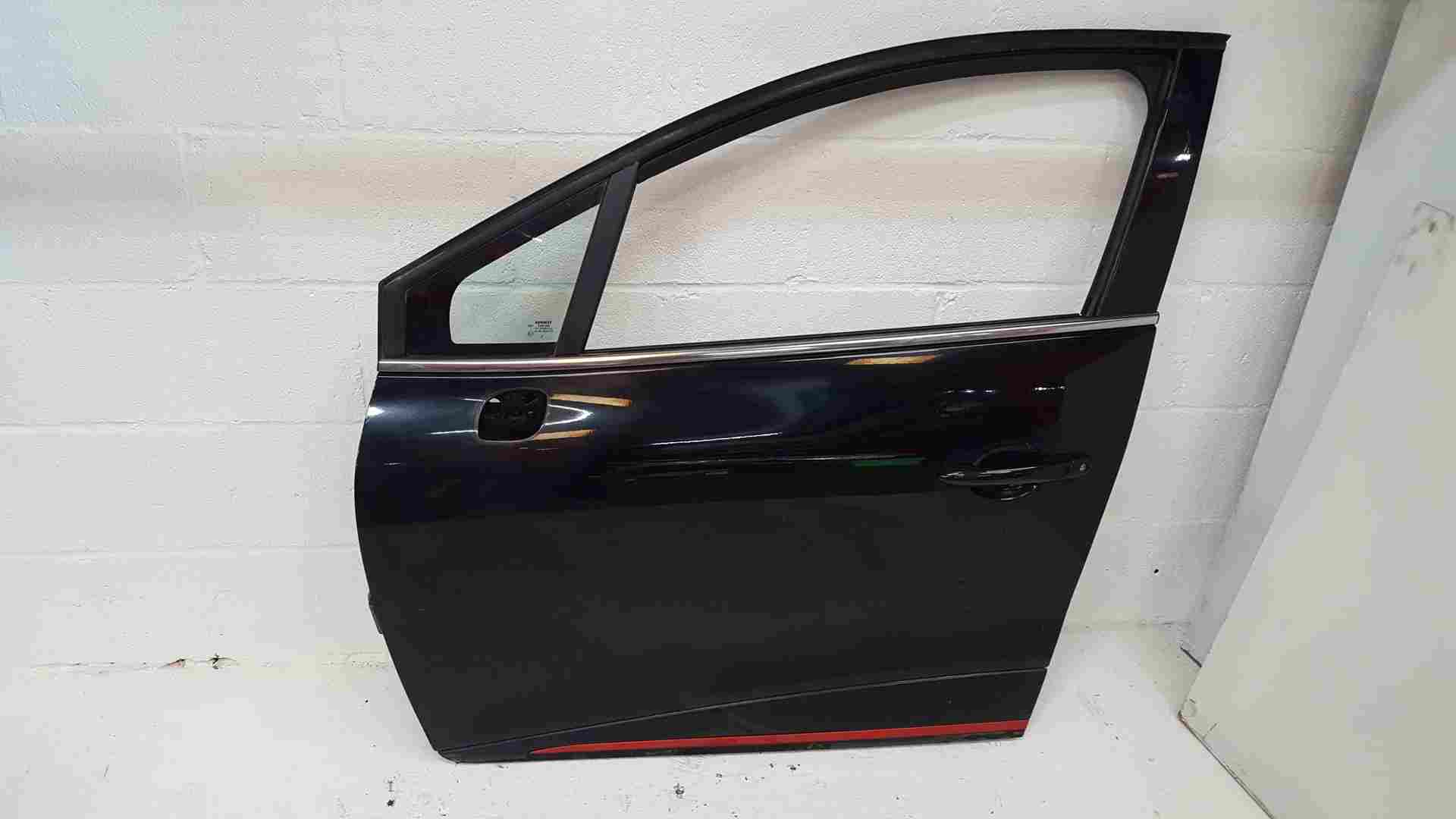 Thumb 7 Renault Clio MK4 2013-2018 Passenger NSF Front Door Black Tegne Red Trim