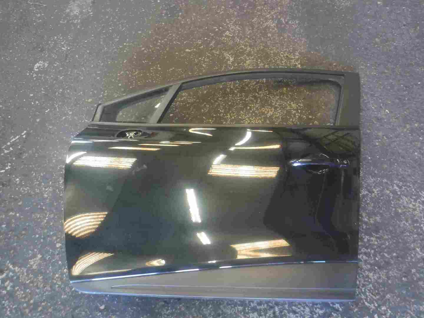 Renault Clio MK4 2013-2018 Passenger NSF Front Door Black TEGNE