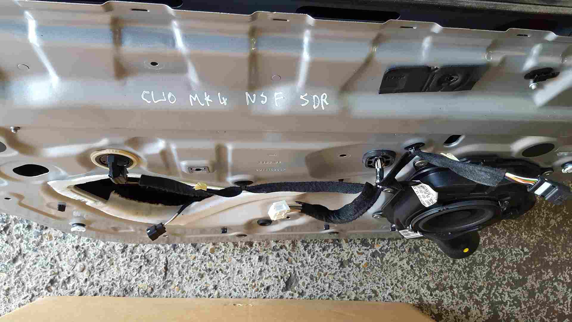 Renault Clio MK4 2013-2018 Passenger NSF Front Door Silver Ted69 Grade A