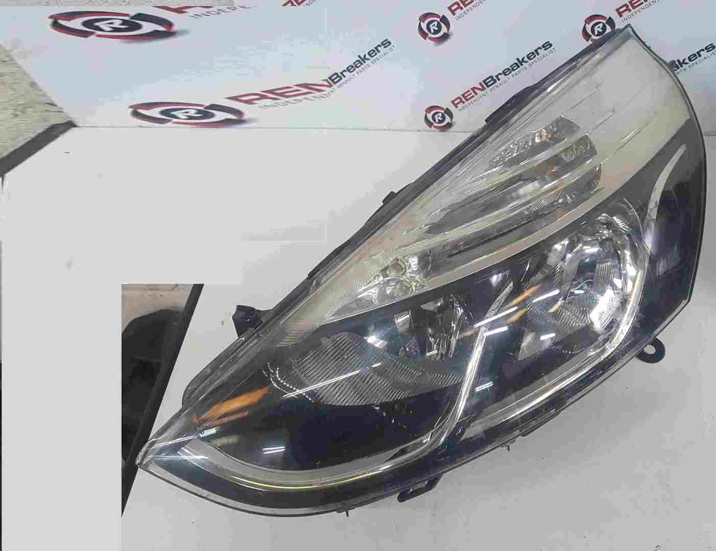 Thumb 4 Renault Clio MK4 2013-2018 Passenger NSF Front Headlight 260606688R