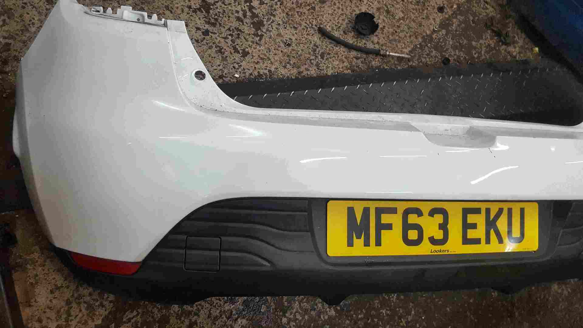 Thumb 2 Renault Clio MK4 2013-2018 Rear Bumper White 369