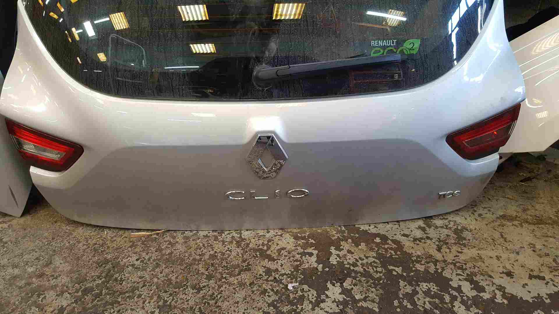 Thumb 2 Renault Clio MK4 2013-2018 Rear Tailgate Boot Silver Ted69 TCE