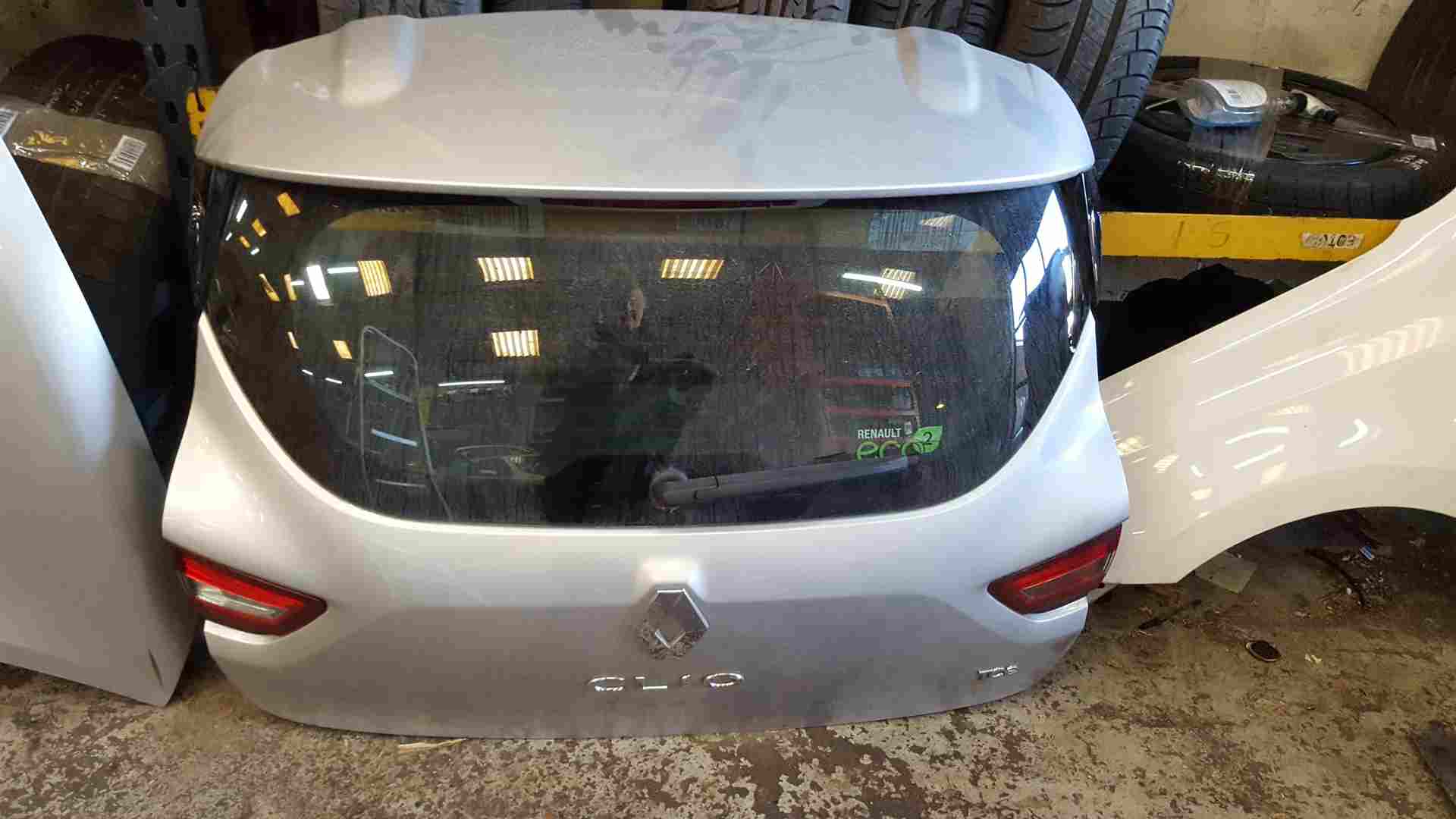 Thumb 4 Renault Clio MK4 2013-2018 Rear Tailgate Boot Silver Ted69 TCE
