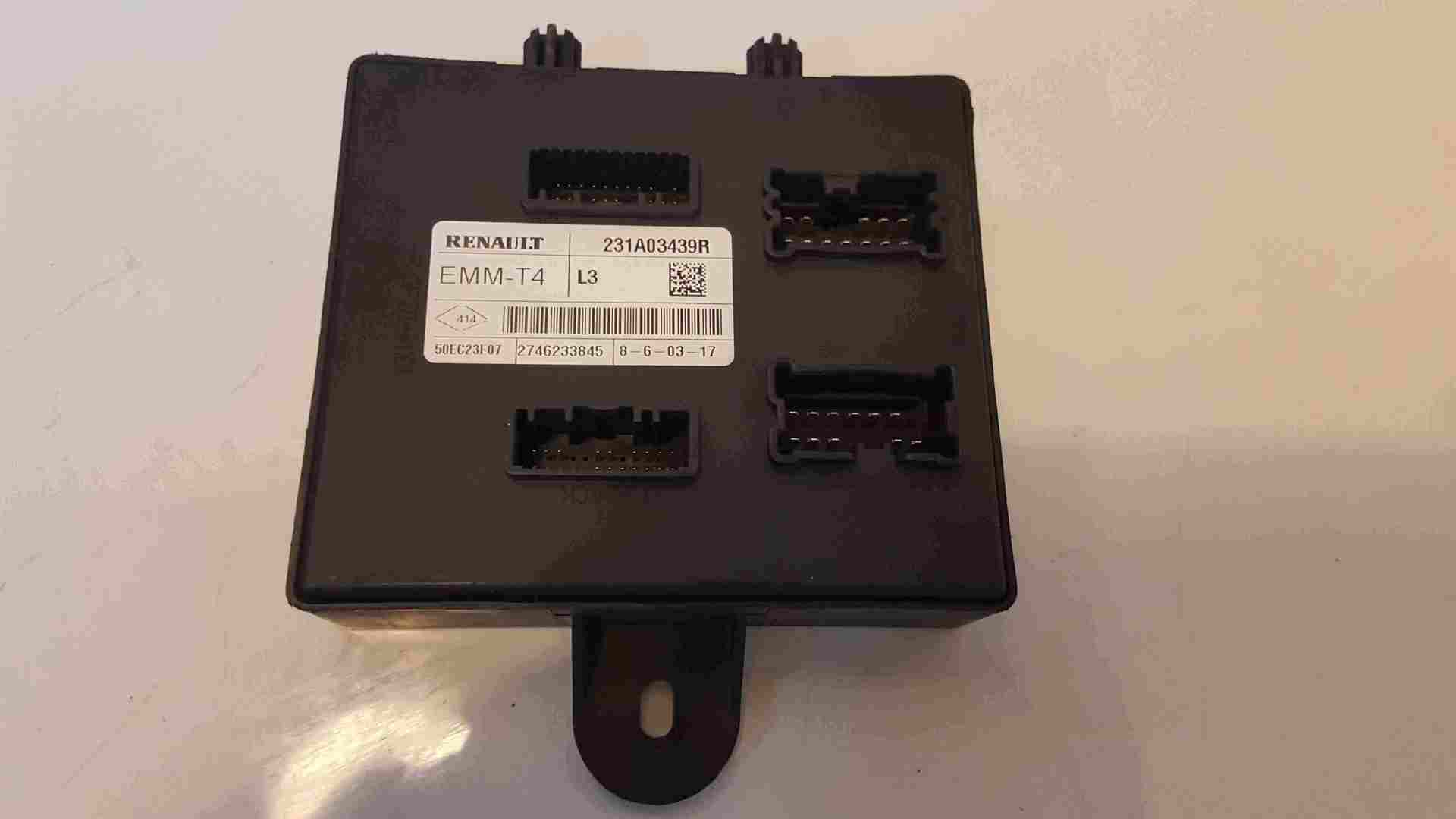 Thumb 2 Renault Clio MK4 2013-2018 UCH BCM Module 231A03439R