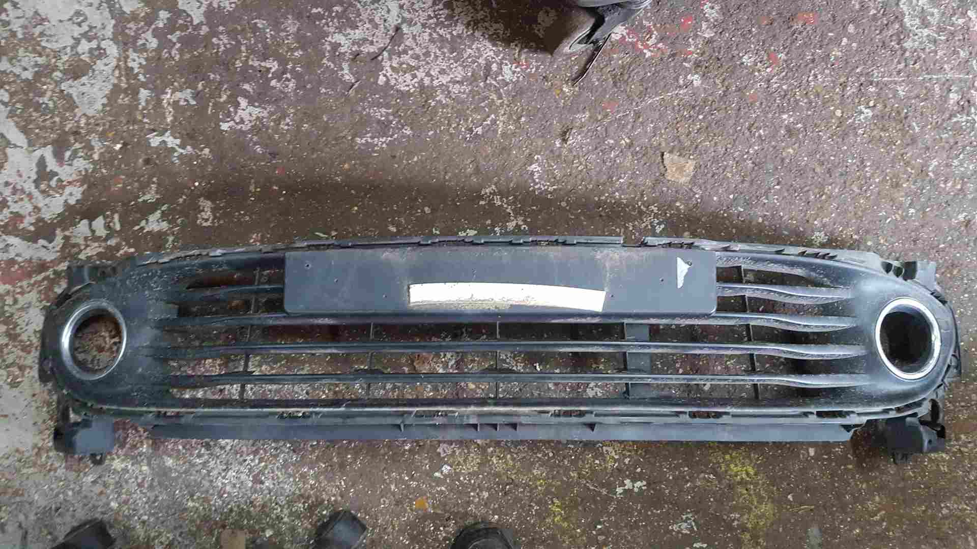 Renault Clio MK4 2013-2019 Bottom Front Bumper Grille Grill Insert Chrome fogs