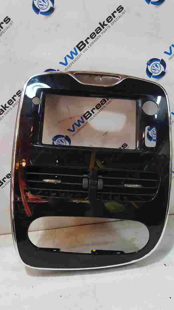 Thumb 2 Renault Clio MK4 2013-2019 Centre Dashboard Heater Display Surround Chrome Black