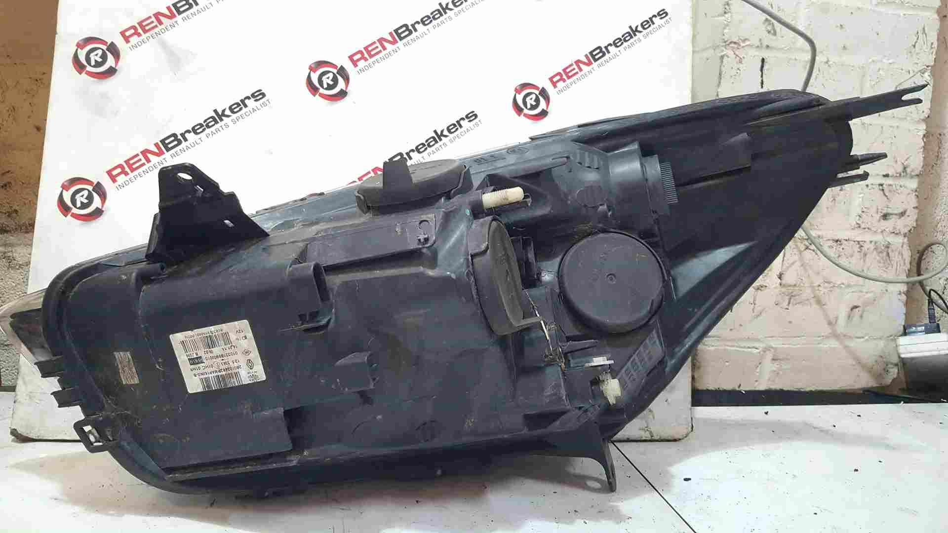 Thumb 3 Renault Clio MK4 2013-2019 Drivers OSF Front Headlight 260102482r