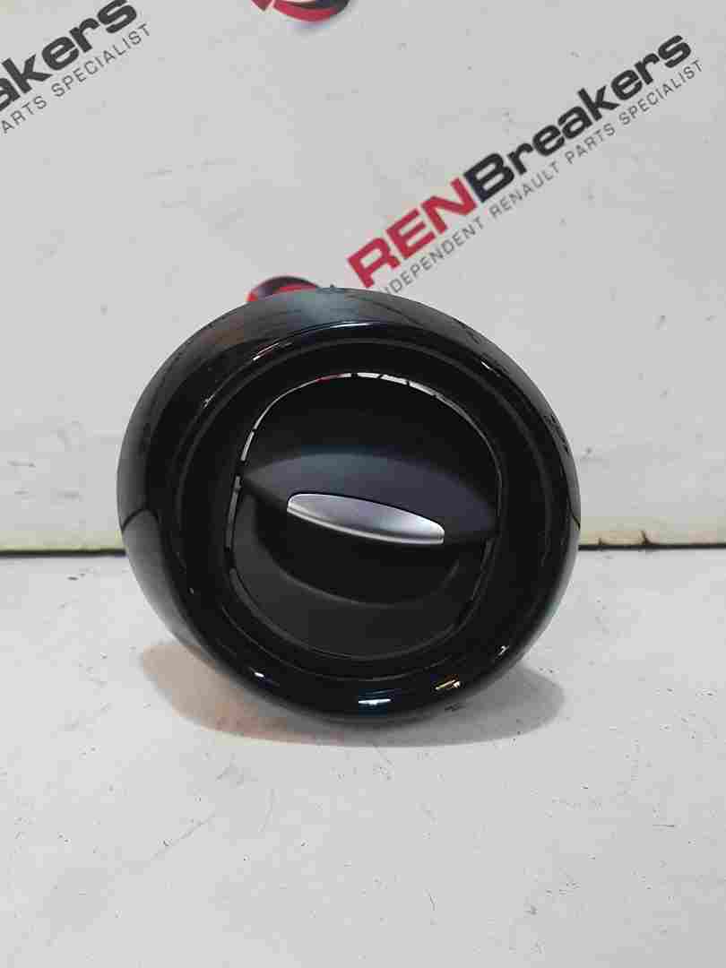 Thumb 6 Renault Clio MK4 2013-2019 Drivers NSF OSF Heater Vent Black 687605663R