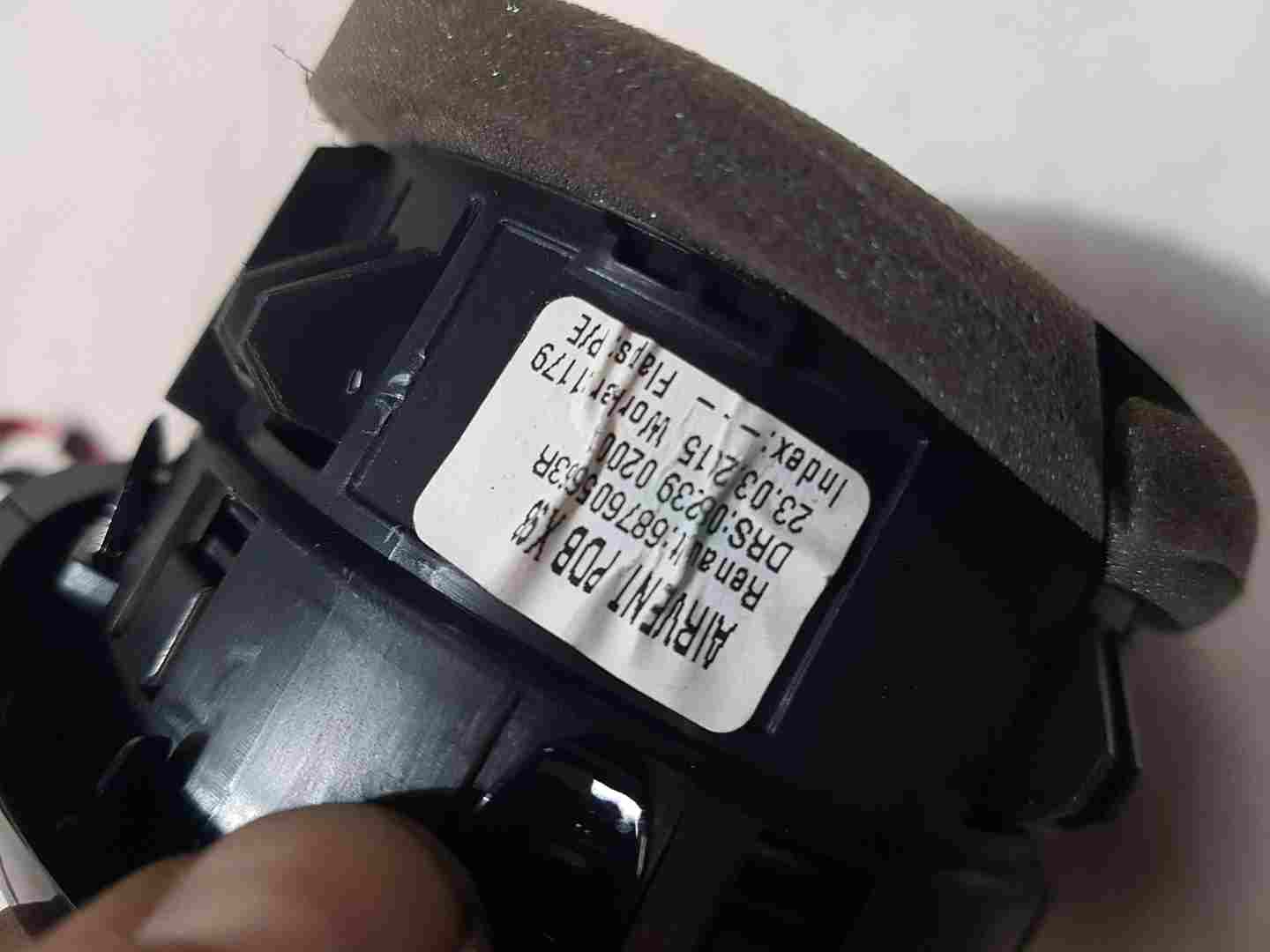 Thumb 4 Renault Clio MK4 2013-2019 Drivers NSF OSF Heater Vent Black 687605663R