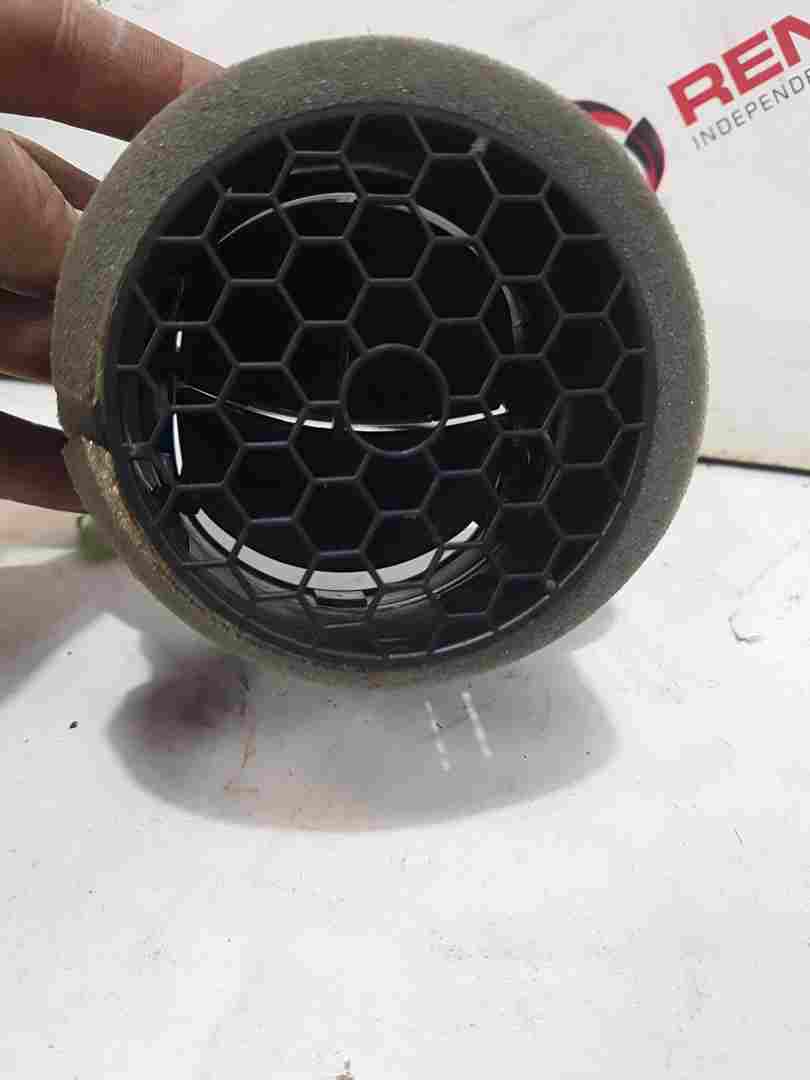 Thumb 3 Renault Clio MK4 2013-2019 Drivers NSF OSF Heater Vent Black 687605663R