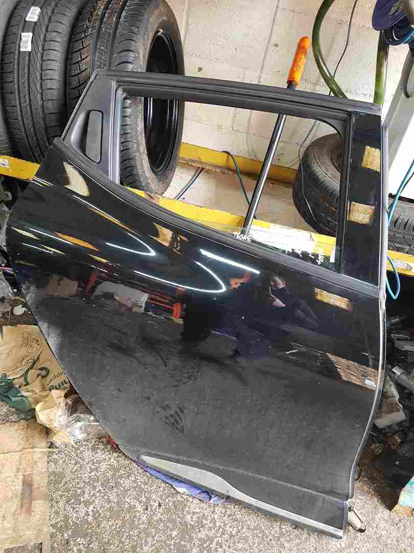 Thumb 3 Renault Clio MK4 2013-2019 Drivers OSR Rear Door Black Tegne