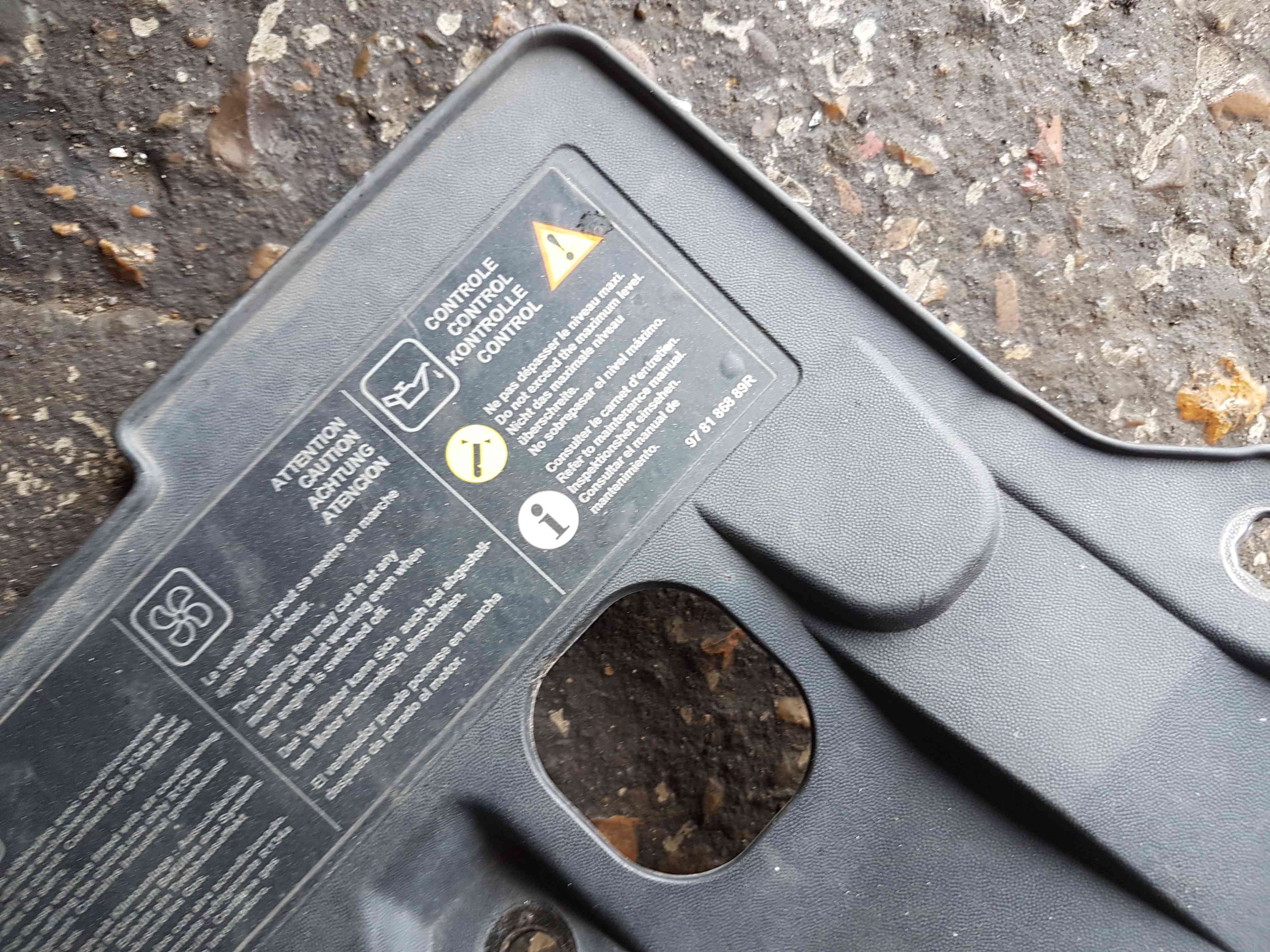 Thumb 2 Renault Clio MK4 2013-2019 Front Bumper Grille Support Plate Black Chrome