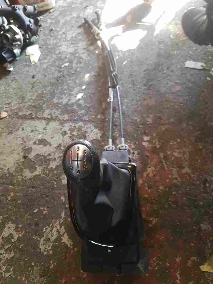 Thumb 8 Renault Clio MK4 2013-2019 Gear Stick Mechanism Linkage Cables 349014605R
