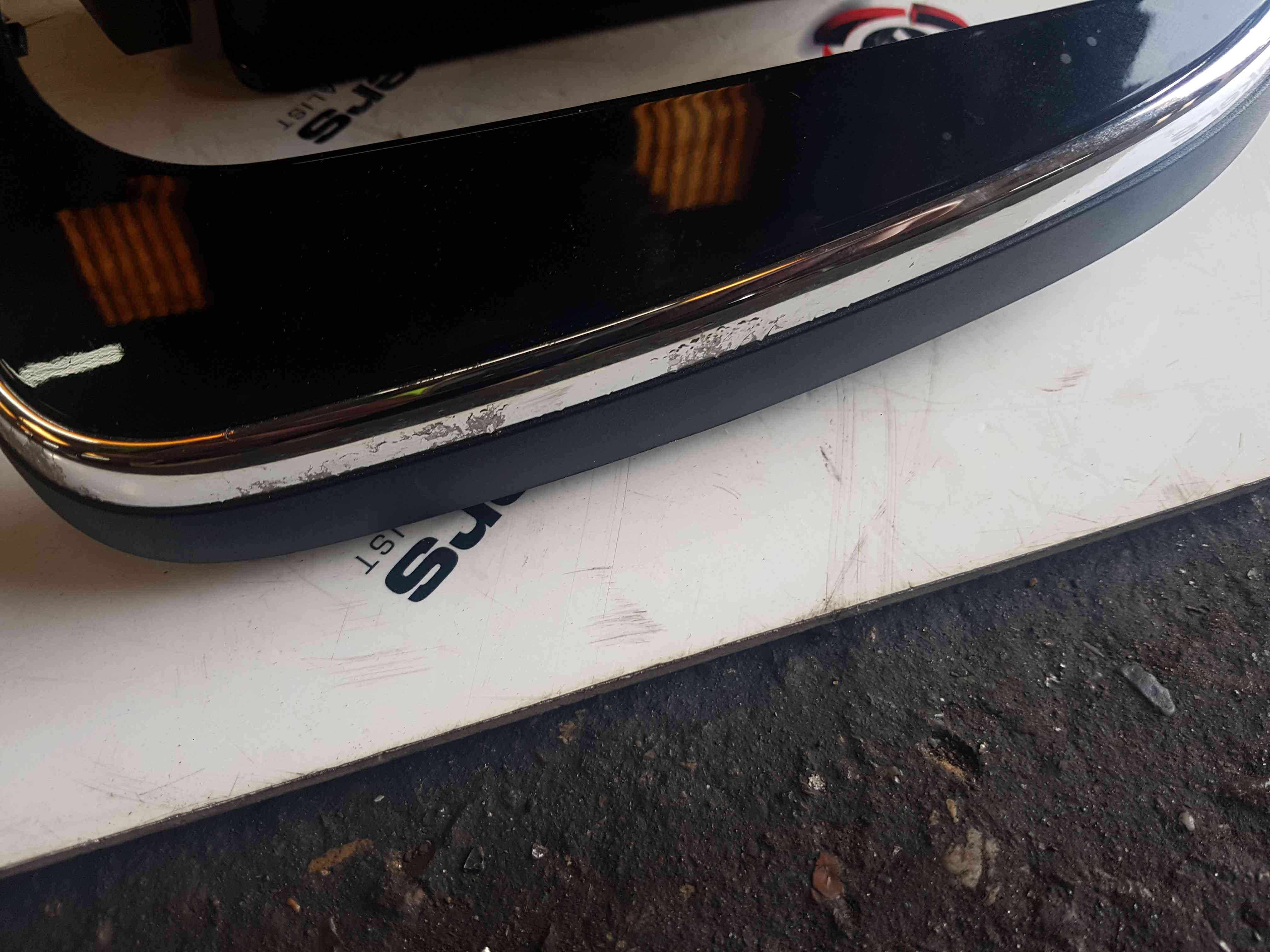 Thumb 4 Renault Clio MK4 2013-2019 Heater Surround Plastic Dash Trim Gloss Black