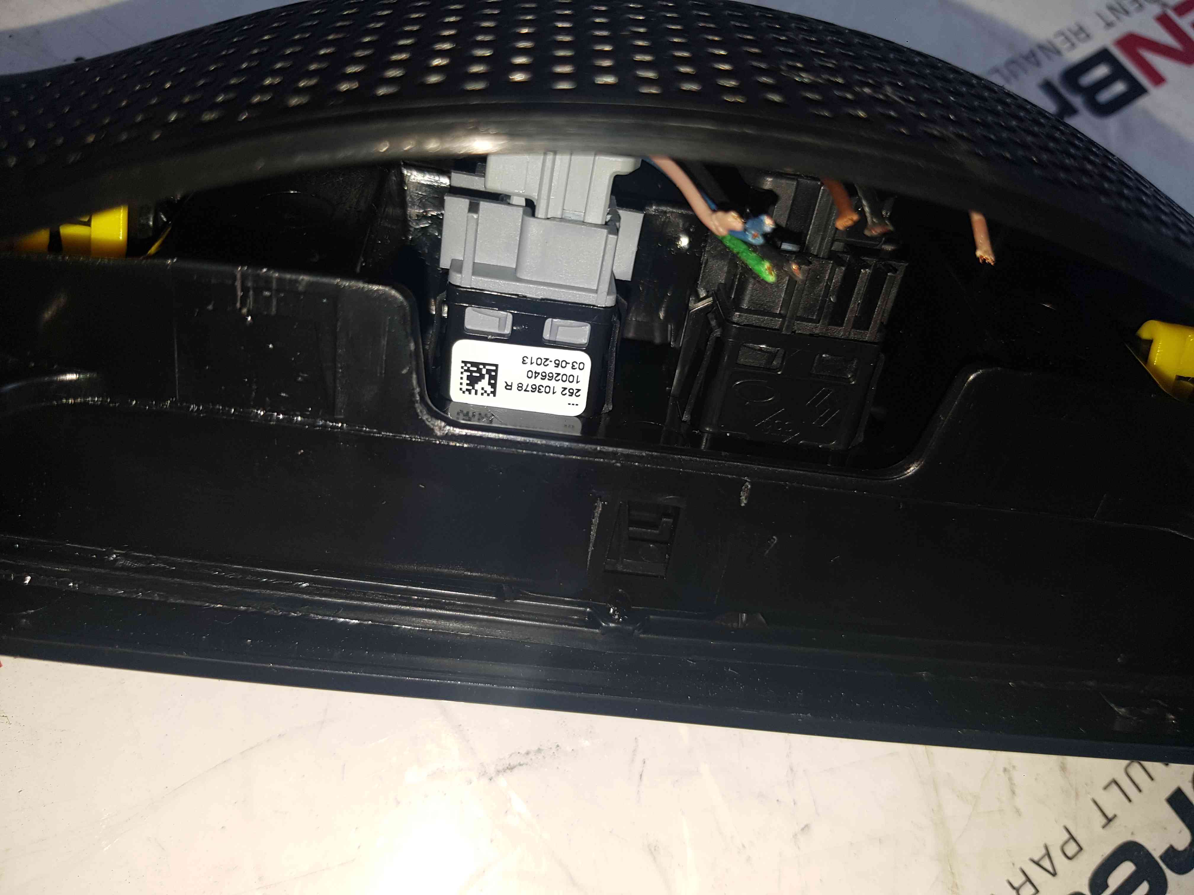 Renault Clio MK4 2013-2019 Heater Surround Plastic Dash Trim Gloss Black