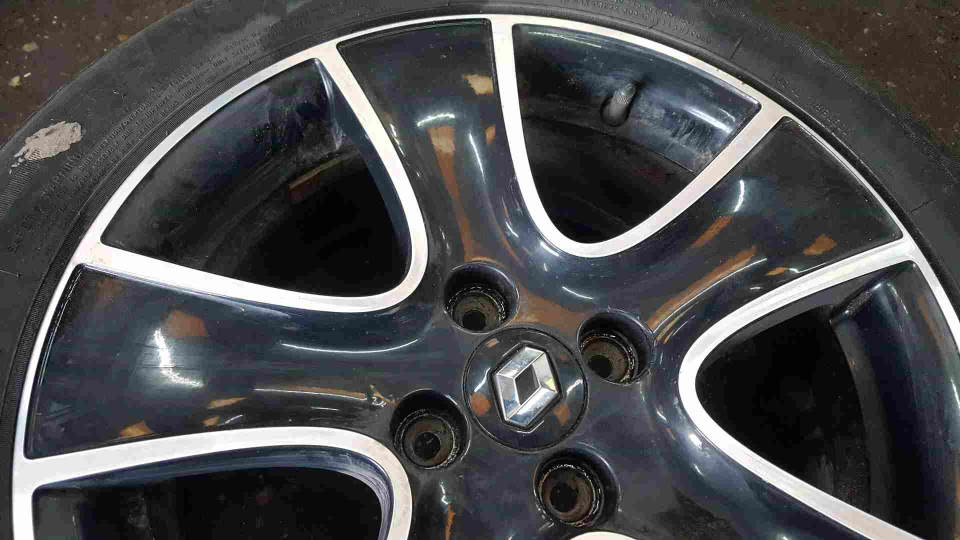 Thumb 4 Renault Clio MK4 2013-2019 Passion Alloy Wheel Chrome Black + Tyre 195 55 16 4Mm