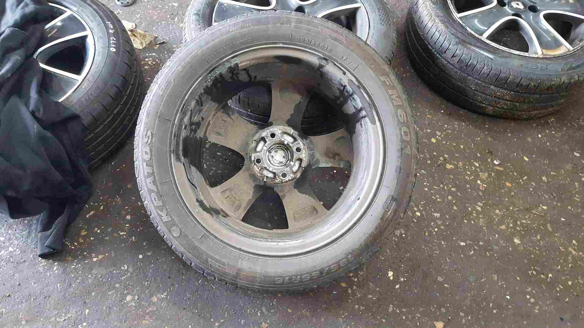 Thumb 7 Renault Clio MK4 2013-2019 Passion Alloy Wheel Chrome Black + Tyre 195 55 16 4Mm