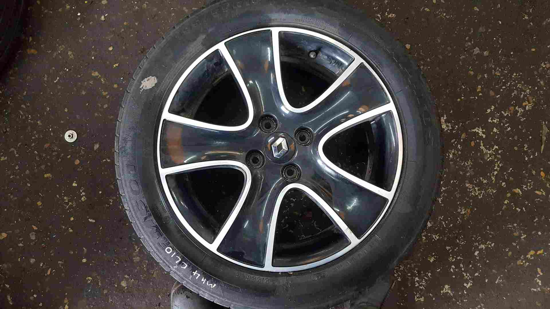 Thumb 2 Renault Clio MK4 2013-2019 Passion Alloy Wheel Chrome Black + Tyre 195 55 16 4Mm