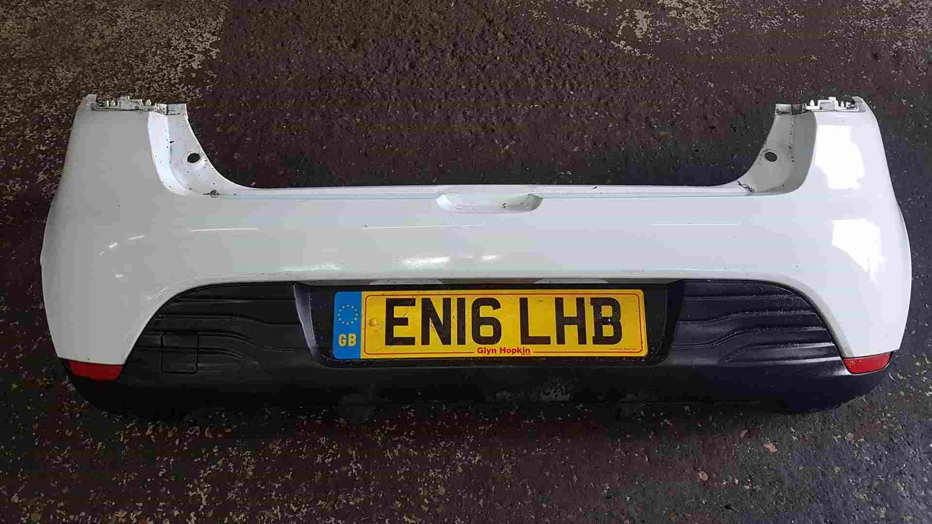 Thumb 9 Renault Clio MK4 2013-2019 Rear Bumper White Ov369