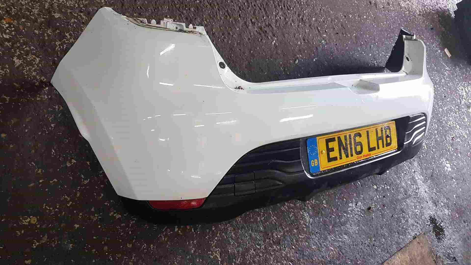 Thumb 3 Renault Clio MK4 2013-2019 Rear Bumper White Ov369