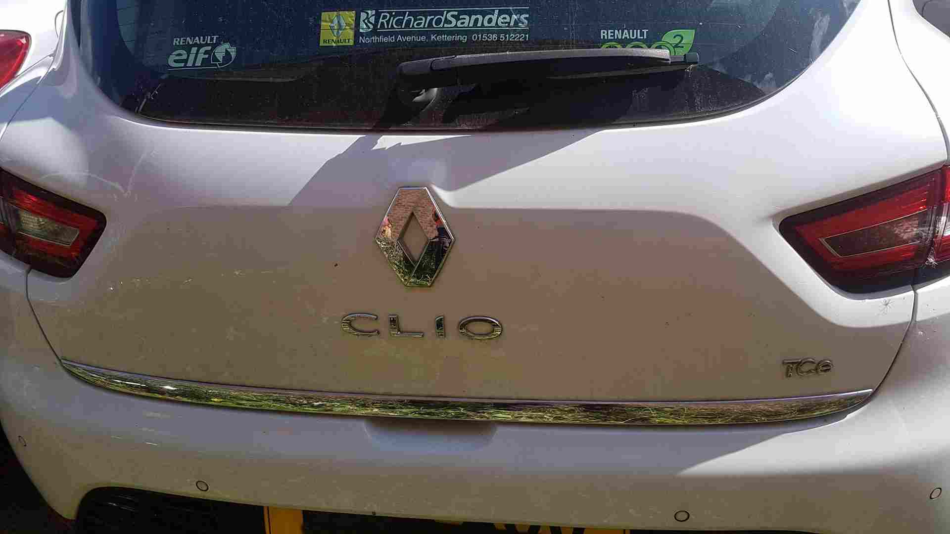 Thumb 2 Renault Clio MK4 2013-2019 Rear Tailgate Boot White Ov369 SILVER STRIP