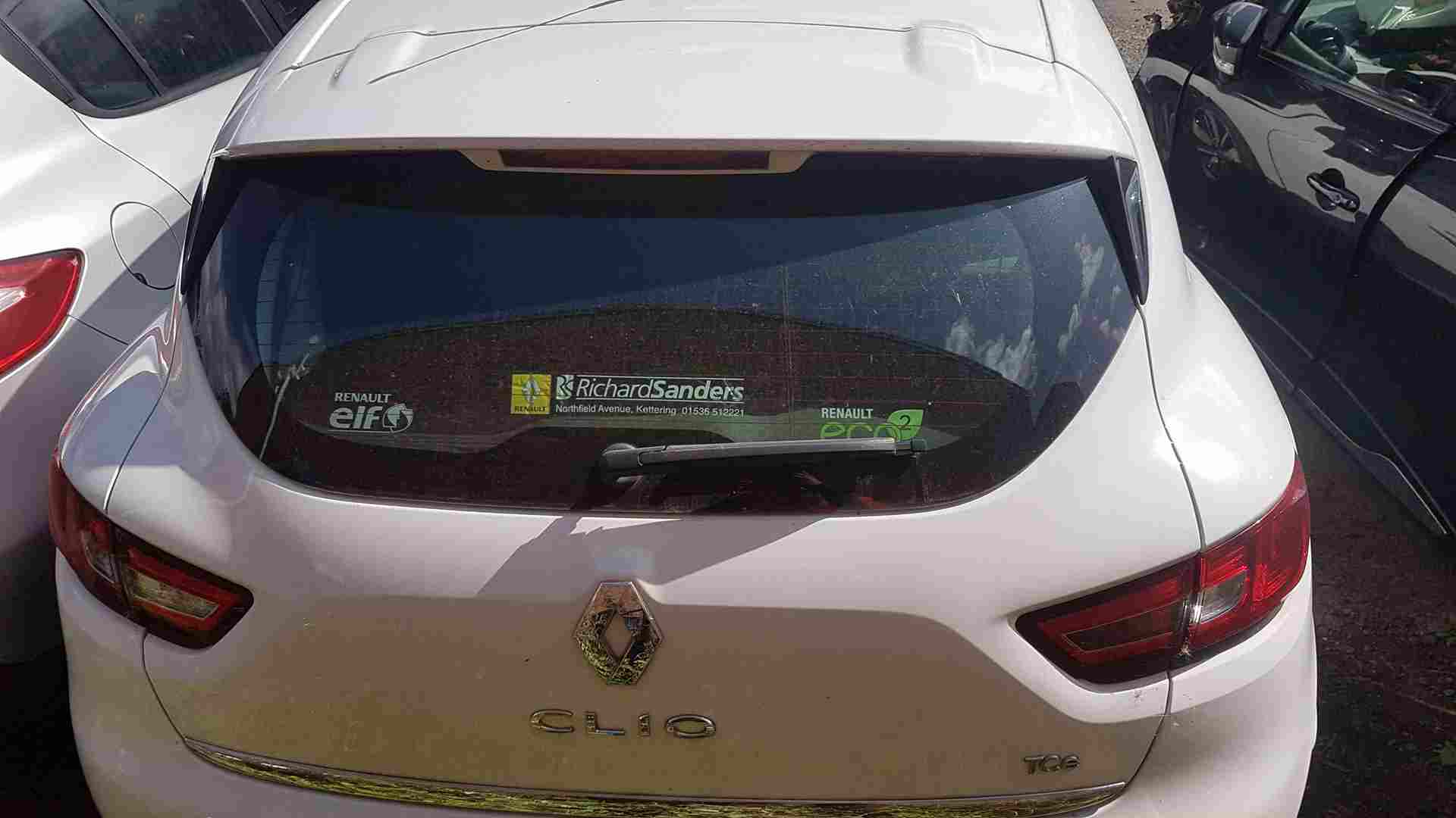 Renault Clio MK4 2013-2019 Rear Tailgate Boot White Ov369 SILVER STRIP